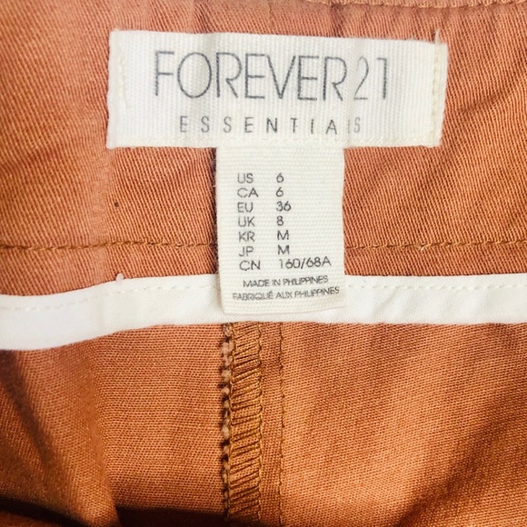 FOREVER 21 Burnt Shorts. Great condition. Item# 0049 - Picture 4 of 5